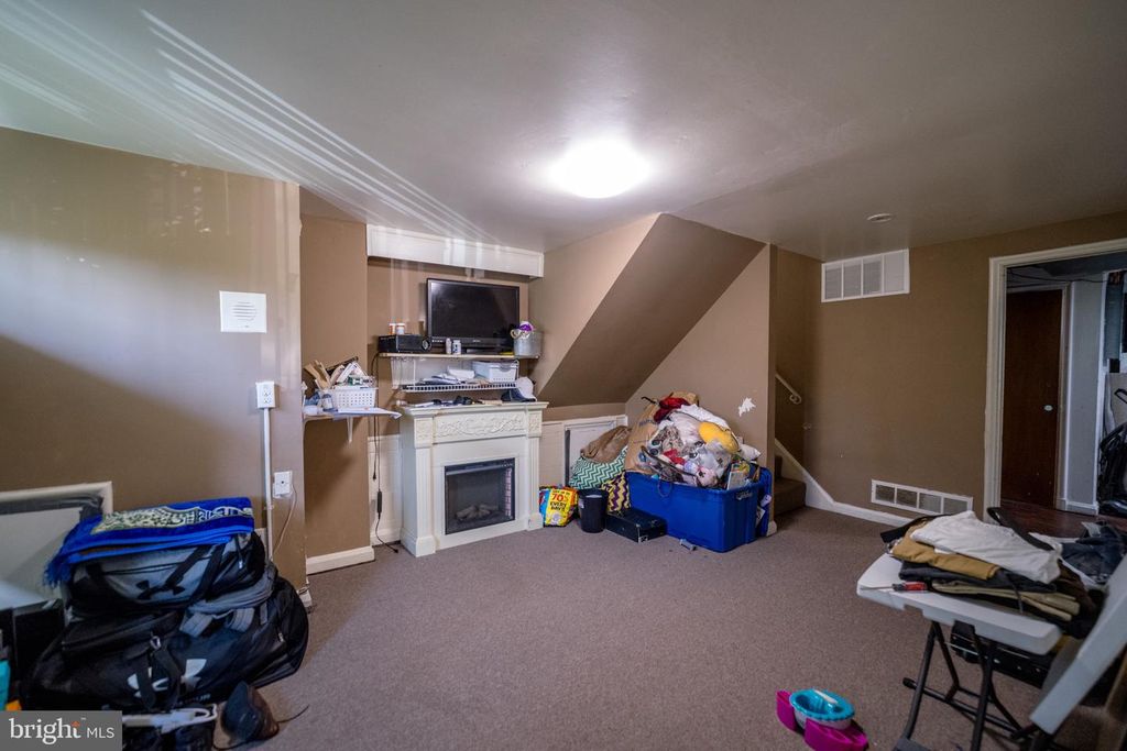 Image 26 of property listing at 4125 RONIS, Pikesville, MD 21208