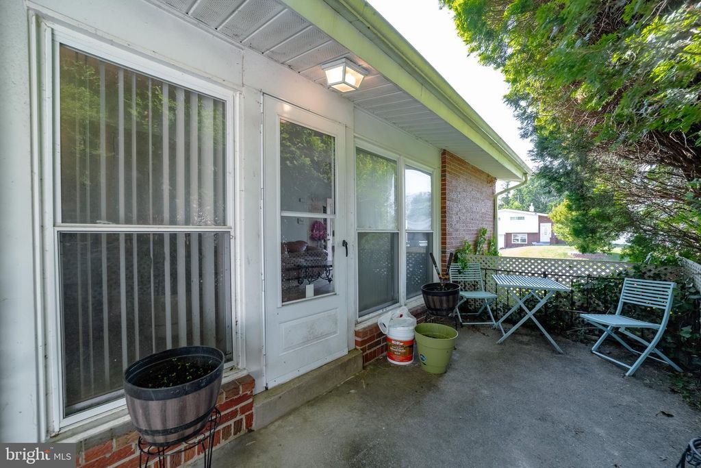 Image 32 of property listing at 4125 RONIS, Pikesville, MD 21208