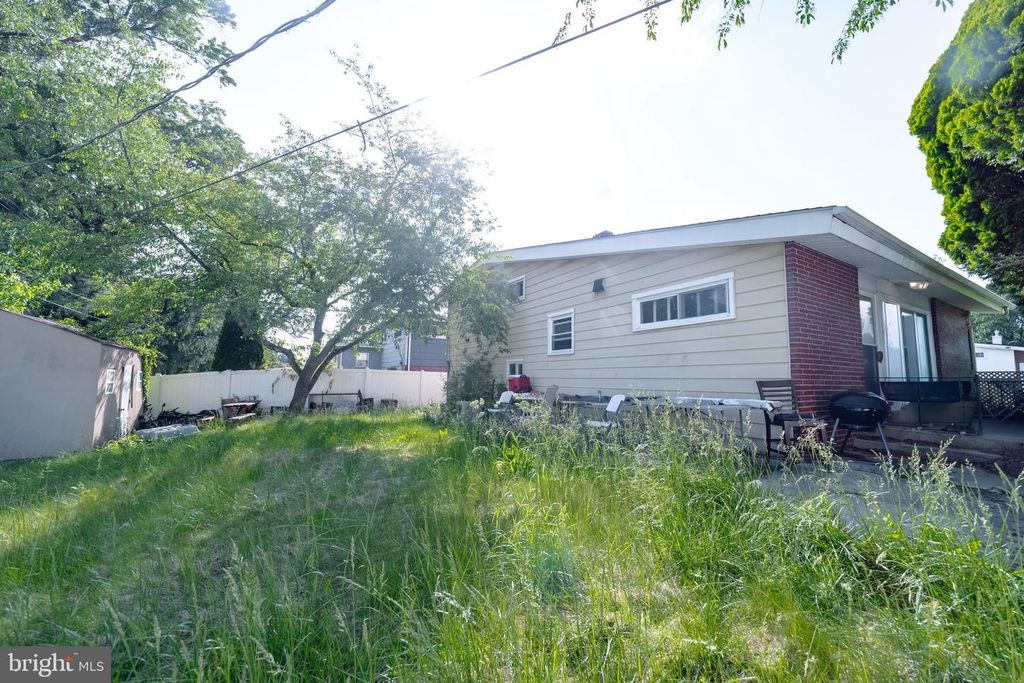 Image 36 of property listing at 4125 RONIS, Pikesville, MD 21208