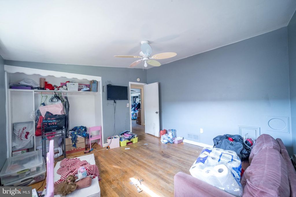 Image 9 of property listing at 4125 RONIS, Pikesville, MD 21208