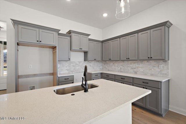 514 Bolivar Drive, Nesbit, MS 38651