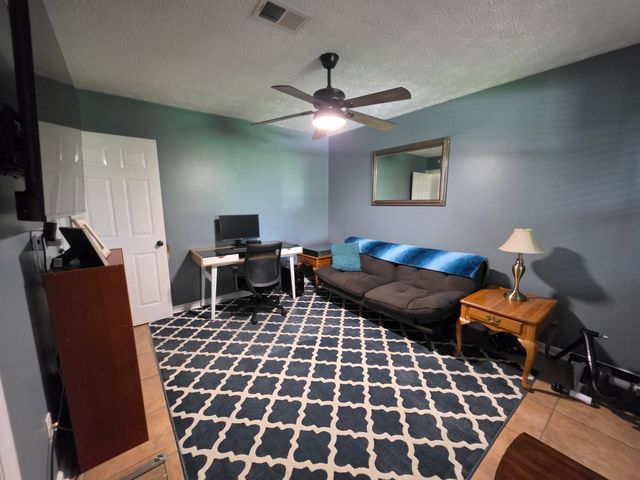 142 Mills Lane, Frankfort, KY 40601