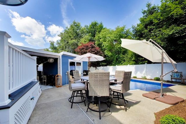 405 Whiting Ave, Dedham, MA 02026
