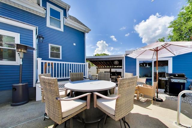 405 Whiting Ave, Dedham, MA 02026