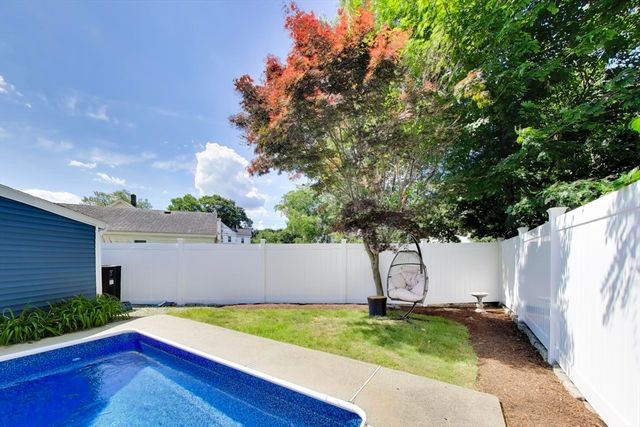 405 Whiting Ave, Dedham, MA 02026