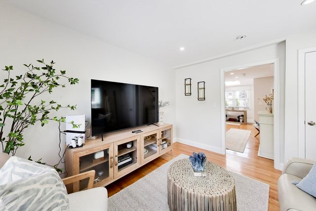 405 Whiting Ave, Dedham, MA 02026