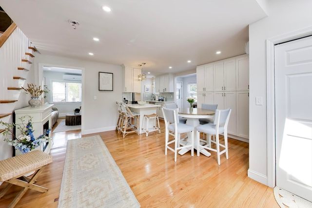 405 Whiting Ave, Dedham, MA 02026