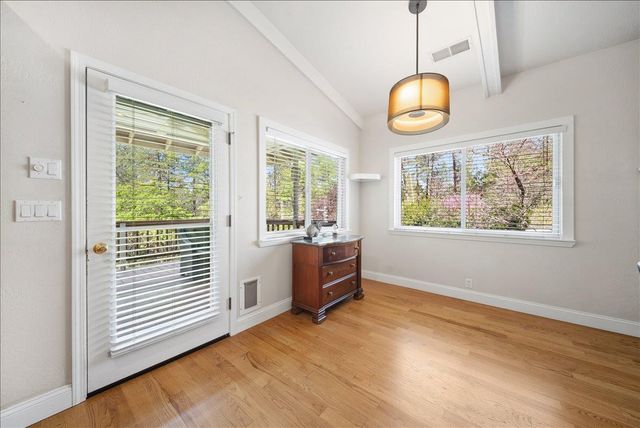 27769 Table Meadow Rd, Auburn, CA 95602