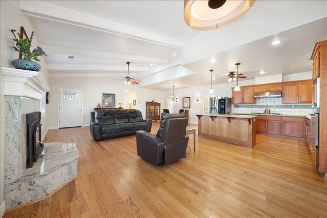 27769 Table Meadow Rd, Auburn, CA 95602