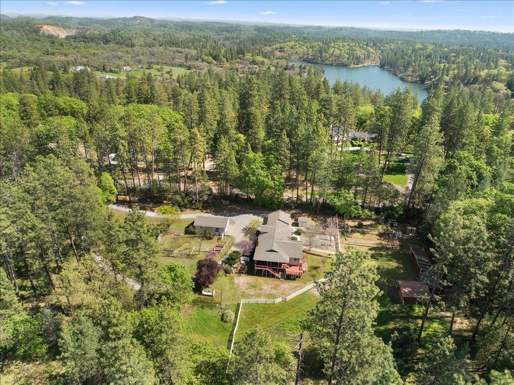 27769 Table Meadow Rd, Auburn, CA 95602