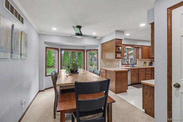 9442 Woodside Trail, Swartz Creek, MI 48473