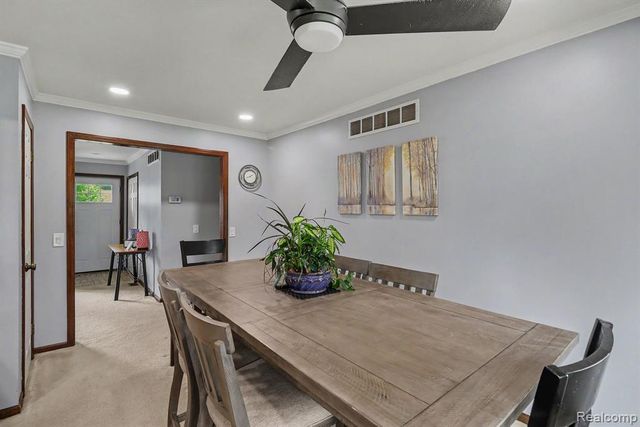 9442 Woodside Trail, Swartz Creek, MI 48473