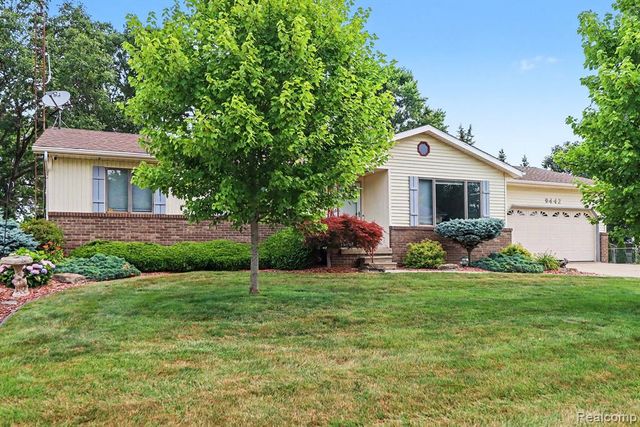 9442 Woodside Trail, Swartz Creek, MI 48473
