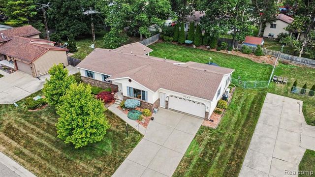 9442 Woodside Trail, Swartz Creek, MI 48473
