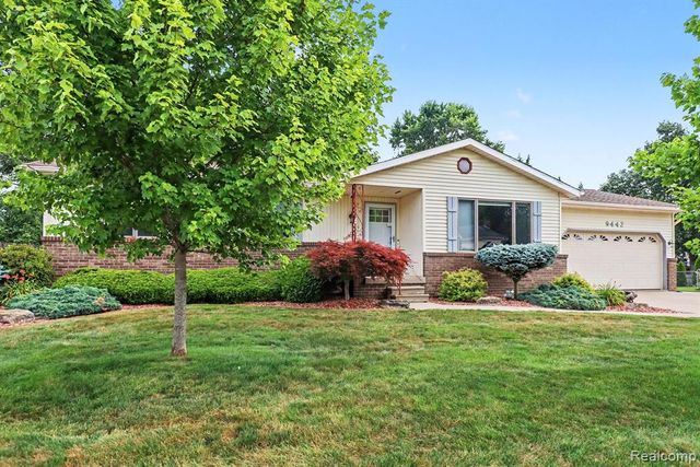 9442 Woodside Trail, Swartz Creek, MI 48473