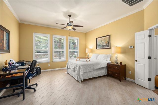 9550 Savannah Ridge Drive 11, Austin, TX 78726