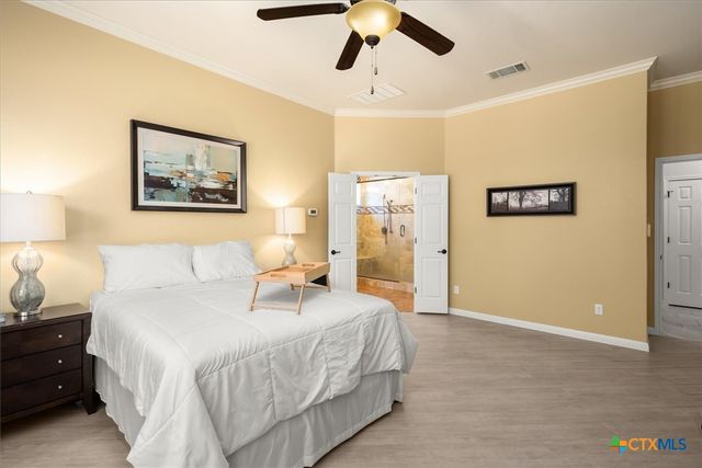9550 Savannah Ridge Drive 11, Austin, TX 78726
