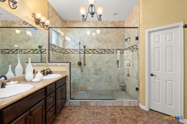 9550 Savannah Ridge Drive 11, Austin, TX 78726