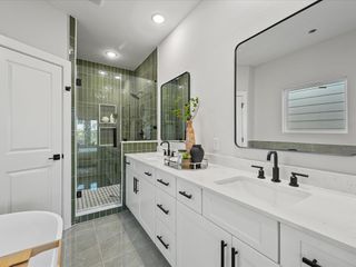 4816 Cochran Street, Houston, TX 77009