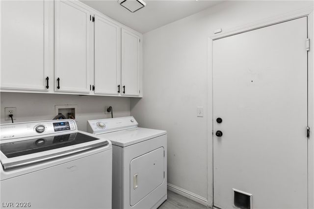 2066 Glistening Sands Drive, Las Vegas, NV 89119