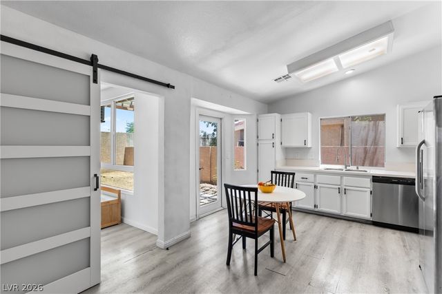 2066 Glistening Sands Drive, Las Vegas, NV 89119