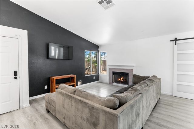 2066 Glistening Sands Drive, Las Vegas, NV 89119