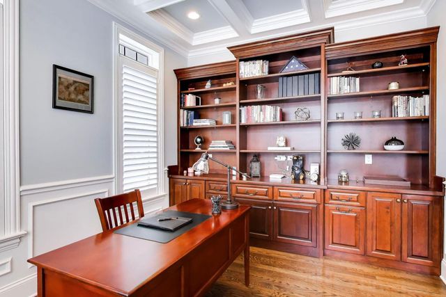 2403 Old Glenview Road, Wilmette, IL 60091