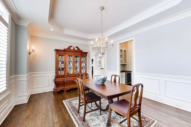 2403 Old Glenview Road, Wilmette, IL 60091