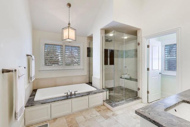 2403 Old Glenview Road, Wilmette, IL 60091