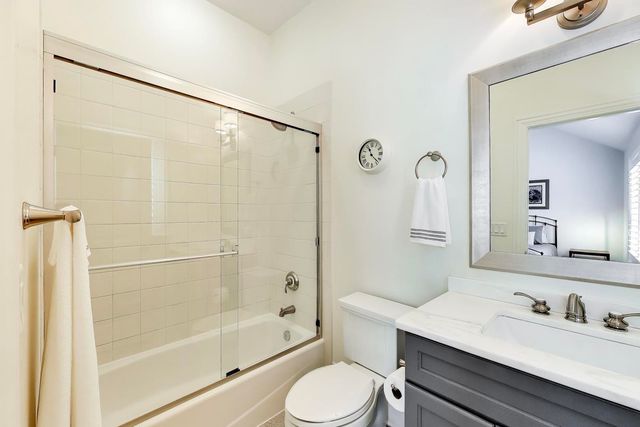 2403 Old Glenview Road, Wilmette, IL 60091