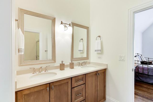 2403 Old Glenview Road, Wilmette, IL 60091