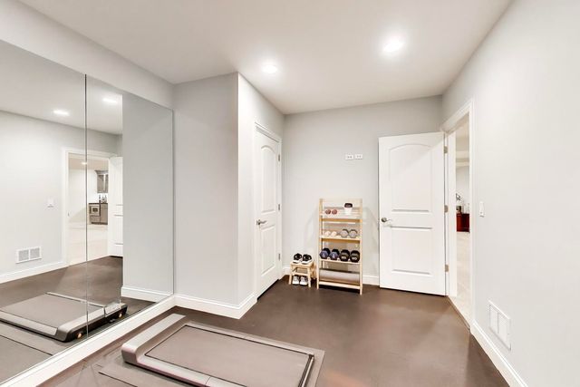 2403 Old Glenview Road, Wilmette, IL 60091