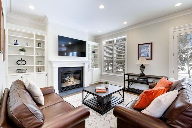 2403 Old Glenview Road, Wilmette, IL 60091