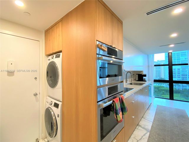 1121 Crandon Blvd F907, Key Biscayne, FL 33149