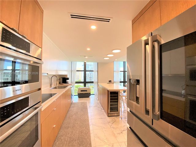 1121 Crandon Blvd F907, Key Biscayne, FL 33149