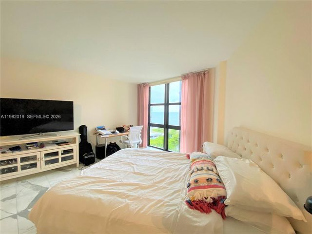 1121 Crandon Blvd F907, Key Biscayne, FL 33149