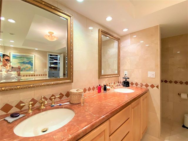 1121 Crandon Blvd F907, Key Biscayne, FL 33149