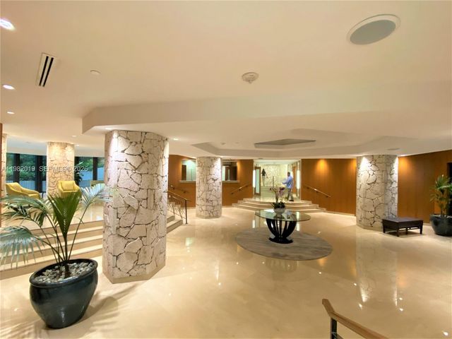 1121 Crandon Blvd F907, Key Biscayne, FL 33149