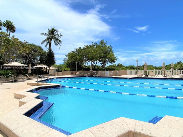 1121 Crandon Blvd F907, Key Biscayne, FL 33149