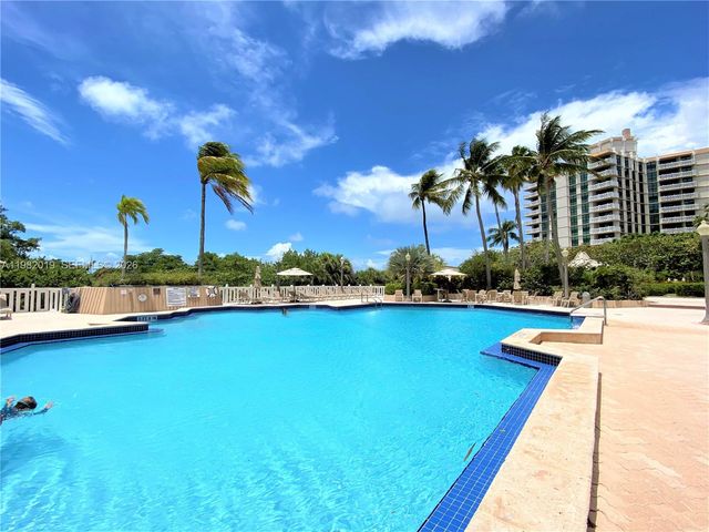 1121 Crandon Blvd F907, Key Biscayne, FL 33149