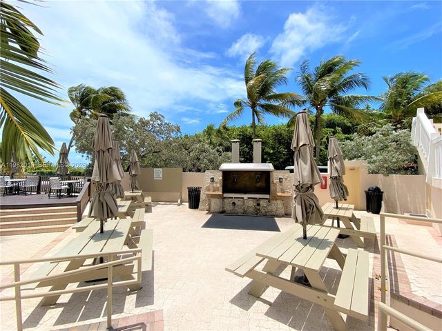 1121 Crandon Blvd F907, Key Biscayne, FL 33149