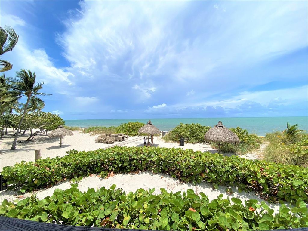 1121 Crandon Blvd F907, Key Biscayne, FL 33149