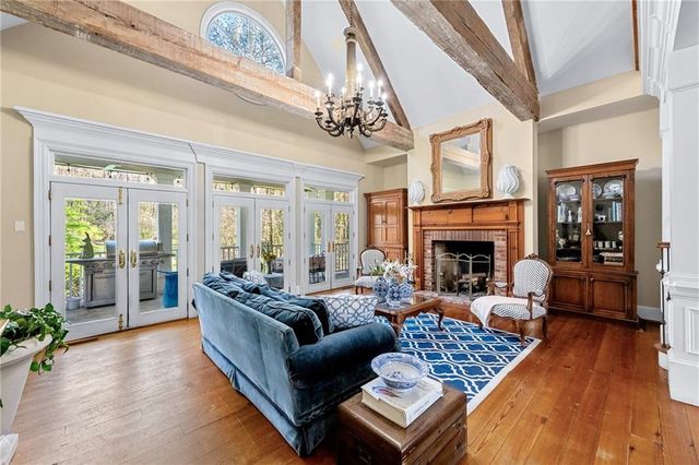 850 N Island Drive, Atlanta, GA 30327