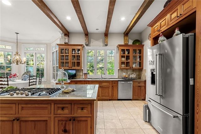 850 N Island Drive, Atlanta, GA 30327