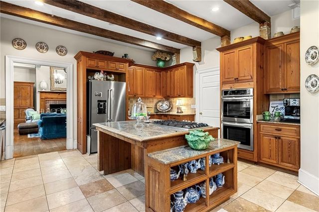 850 N Island Drive, Atlanta, GA 30327