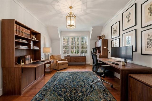 850 N Island Drive, Atlanta, GA 30327