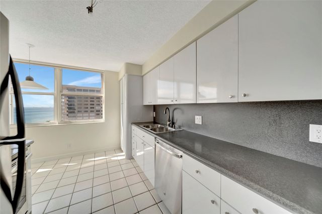 5200 N Ocean Blvd Apt 1107B, Lauderdale By The Sea, FL 33308