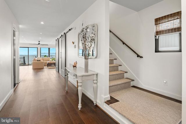 2724 HOLLY BEACH RD, Baltimore, MD 21221