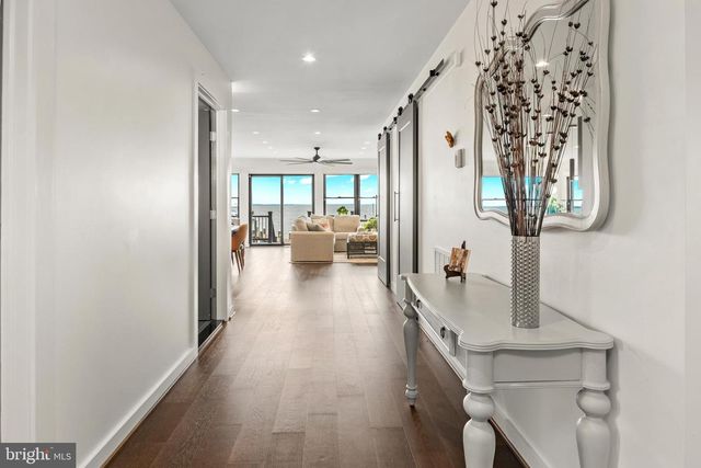 2724 HOLLY BEACH RD, Baltimore, MD 21221