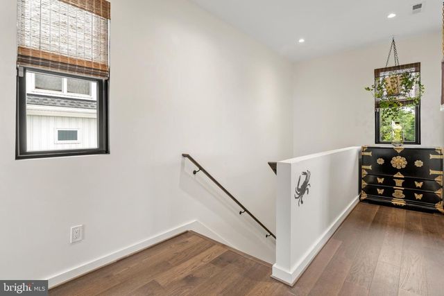 2724 HOLLY BEACH RD, Baltimore, MD 21221